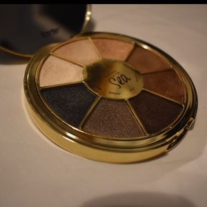 Tarte “Rainforest of the Sea Volume 2”